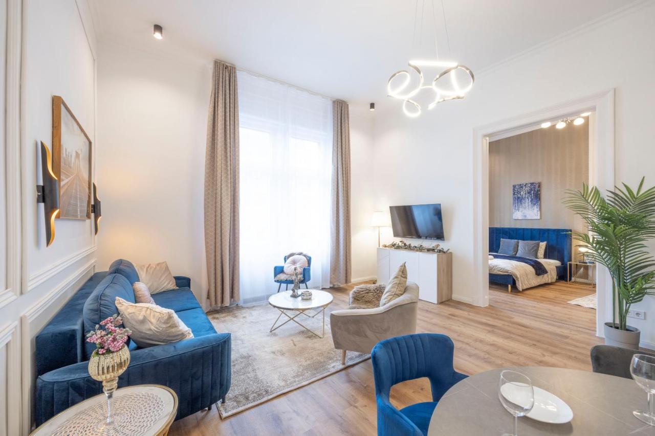 Luxurious Central Grand Home W/ 3Bedrm 2Bathrm Budapest Kültér fotó