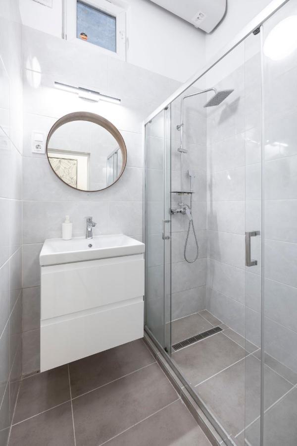 Luxurious Central Grand Home W/ 3Bedrm 2Bathrm Budapest Kültér fotó